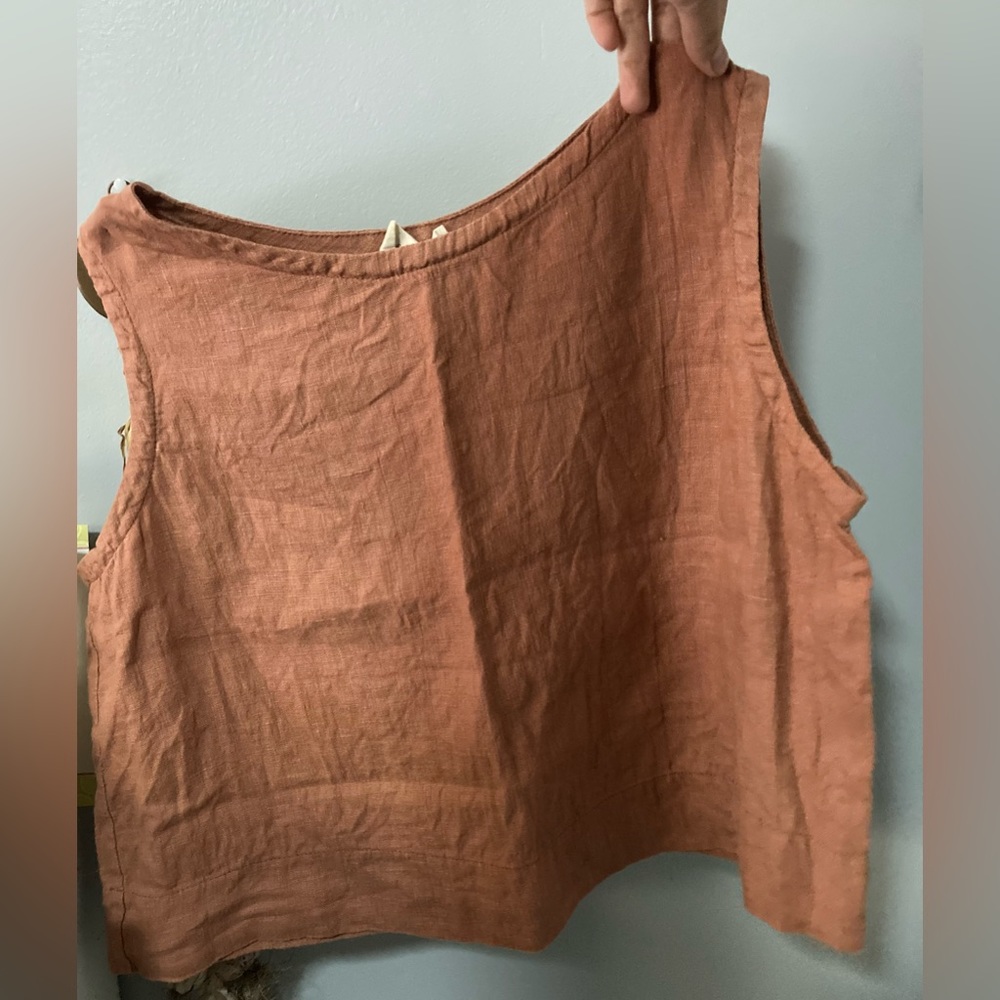 Seek Shelter Tank Top (Lou) - Picture 2 of 7